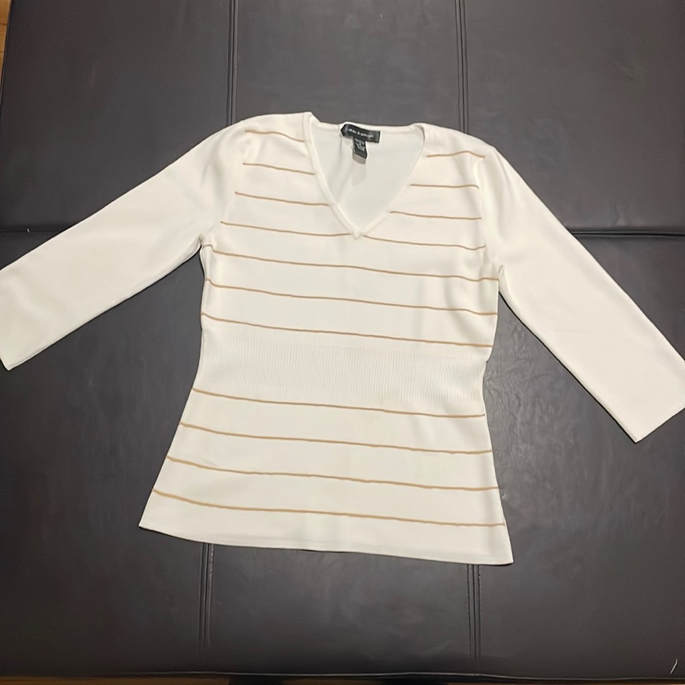Woman’s cream w/brown 3D pin stripes